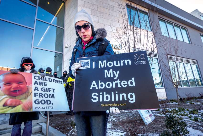 How does late-term abortion differ from MAiD for babies?