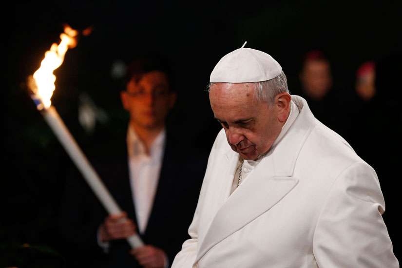 Papal preacher: Passion continues today as world ignores persecution