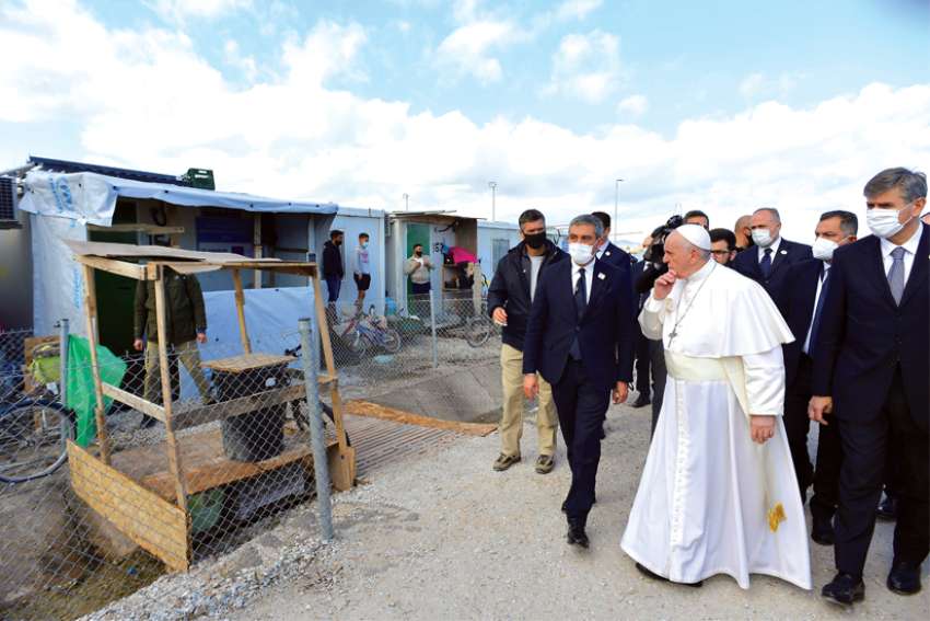 At Lesbos refugee camp, Pope Francis urges attack on causes of migration, not those forced to flee