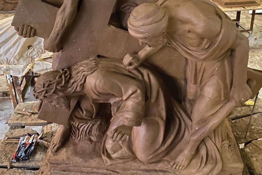 Schmalz to replace decapitated Stations of the Cross statues in Sudbury