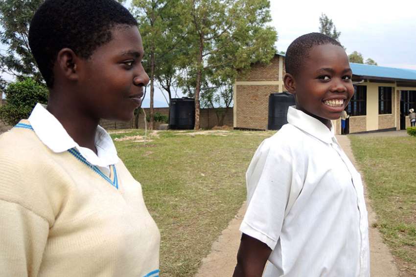 'Sister Listeners' help Rwandans move beyond genocide