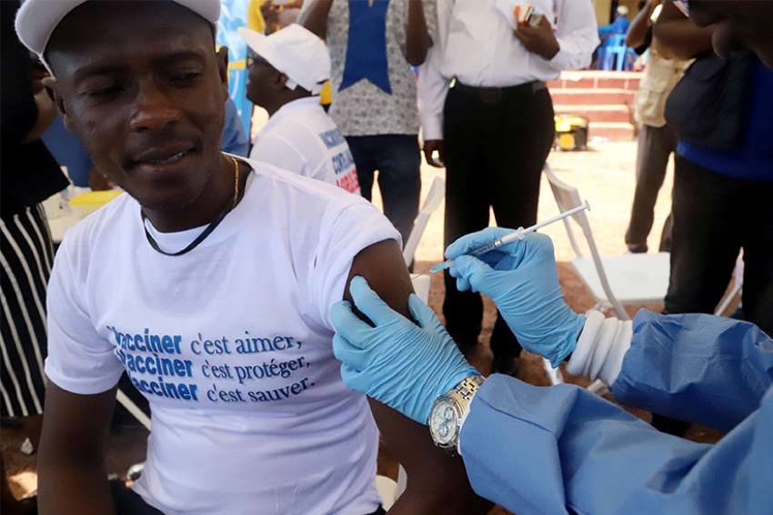 Ebola outbreak suspends church sacraments in Congo