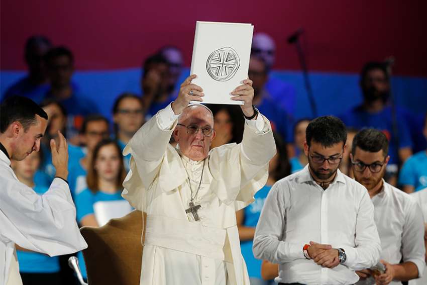 Fight church scandal by living Catholic faith authentically, Pope tells youth