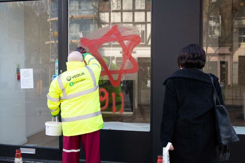 London cardinal condemns hate speech after anti-Semitic graffiti appears