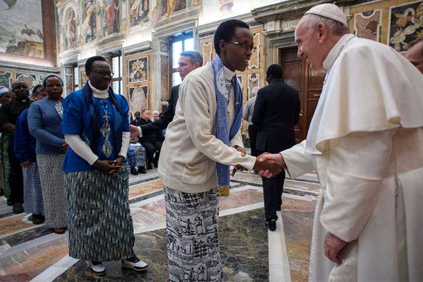 Simple friendship, discipleship are key to missionary work, Pope Francis says