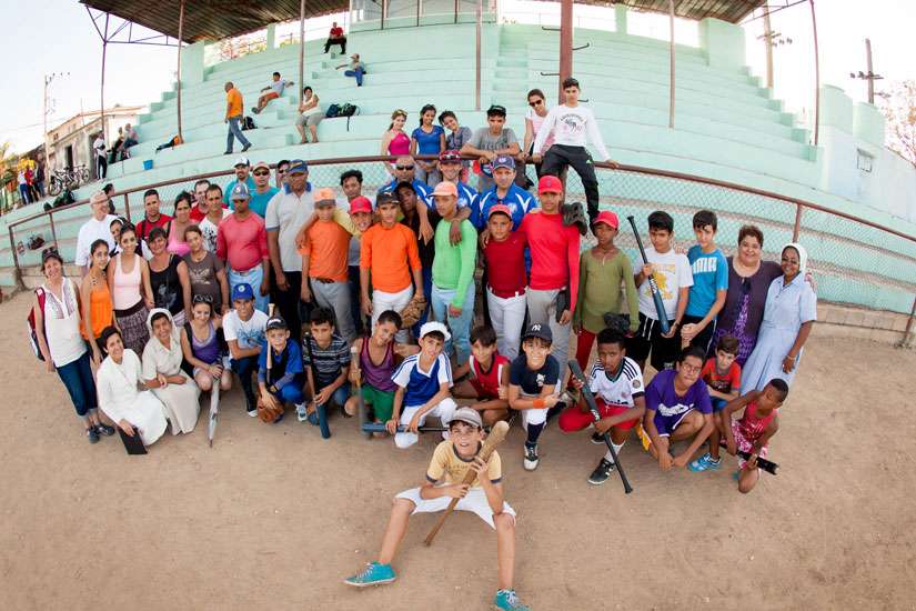 Child missionary group uses baseball to connect Cubans, Americans