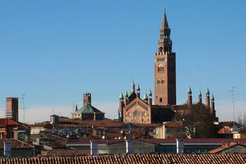 Italian priest cancels Nativity display to avoid offending people