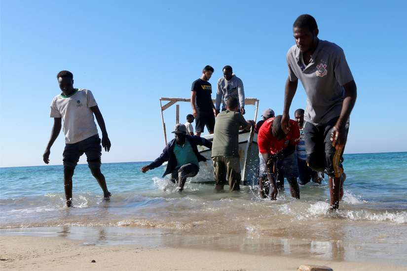 Angelus: Quick action needed to avoid more migrant deaths