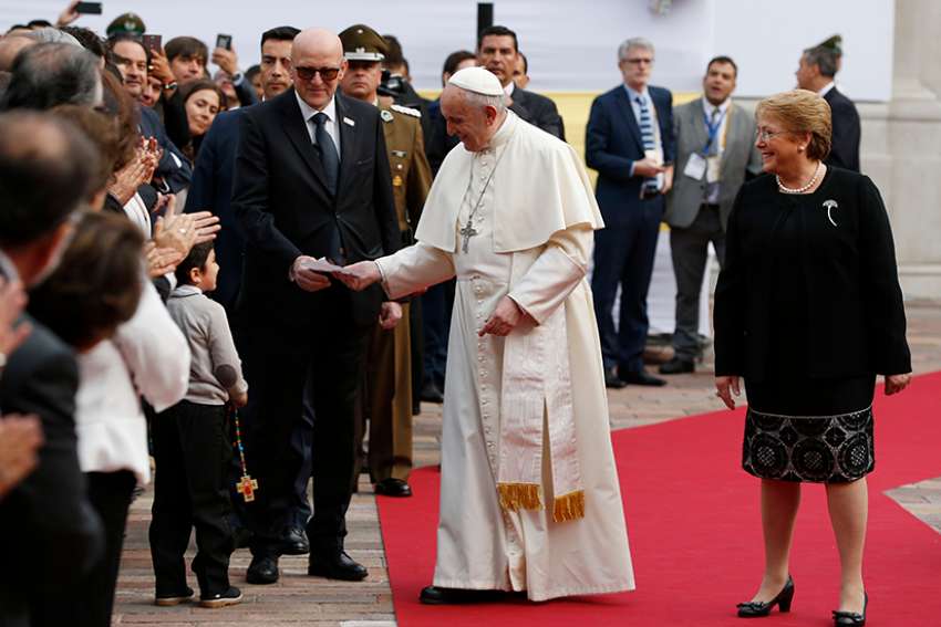Pope begins seven-day pilgrimage to Chile, Peru