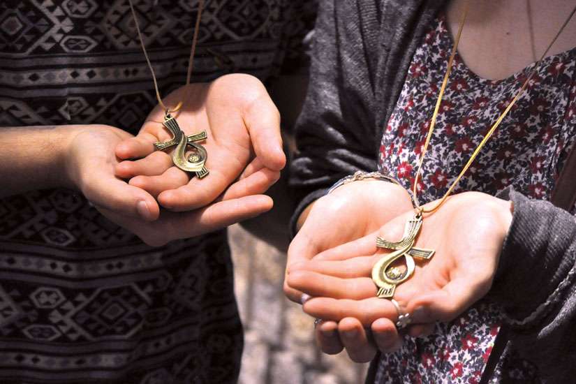 World Youth Day pilgrims reminded the cross brings happiness at farewell Mass