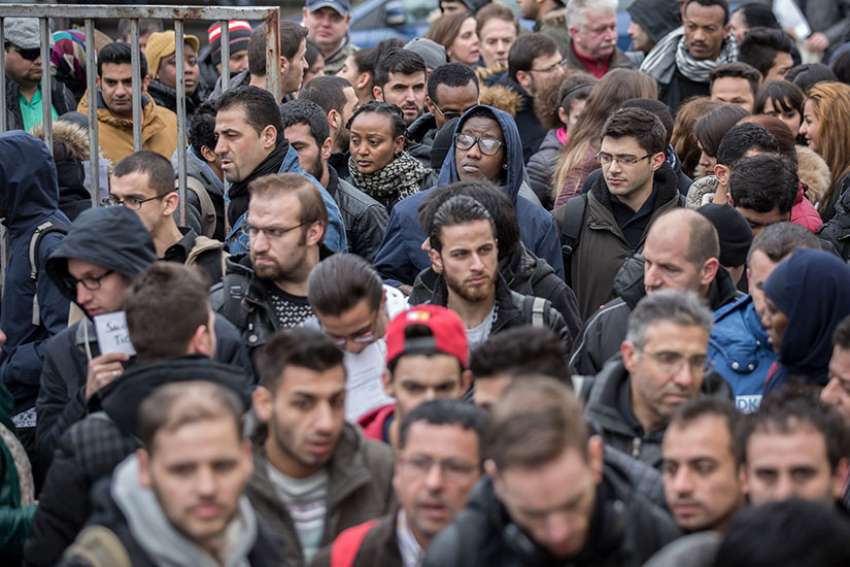 More than half of Iraqi, Syrian Christians have fled since 2011