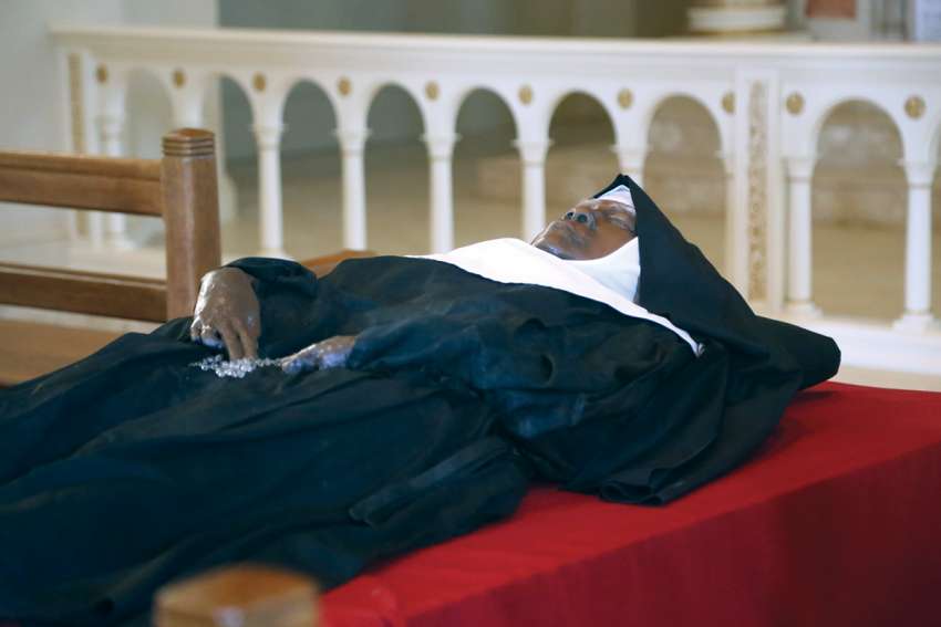 Old-school nun shames self-indulgent ‘Sisters’