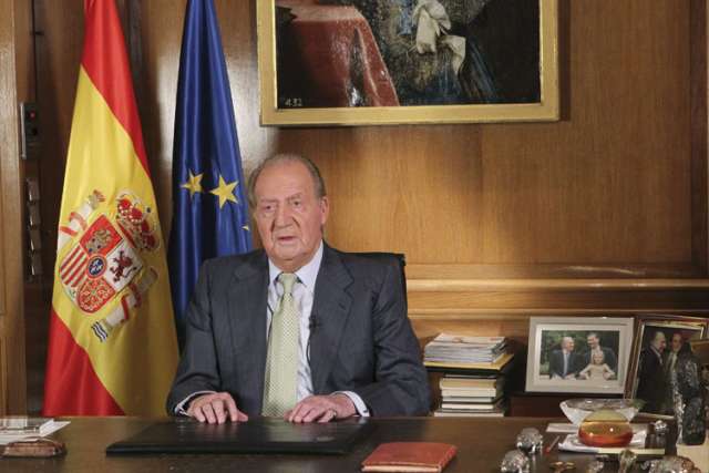Bishops pay tribute as king abdicates