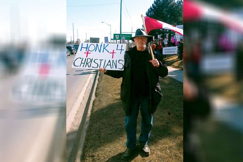 Pakistani Christians take to the streets