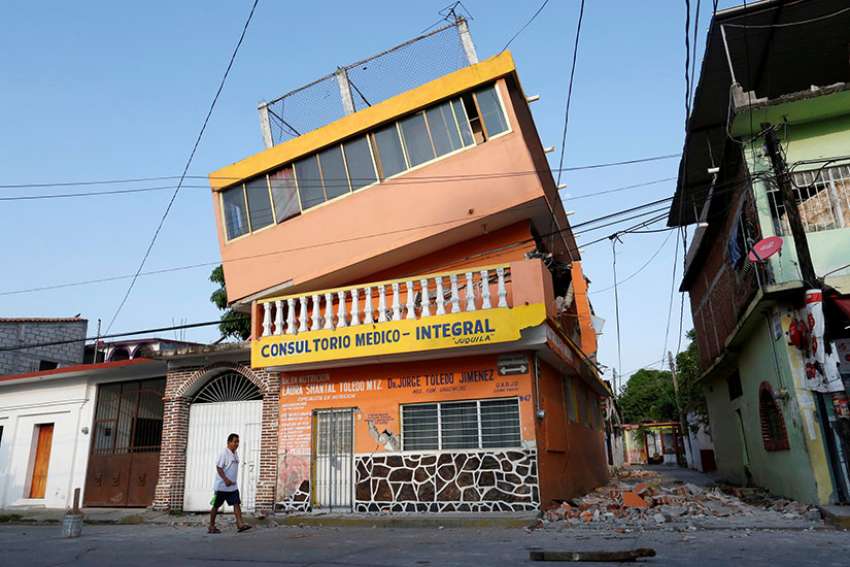 Church leaders pray for victims of quake