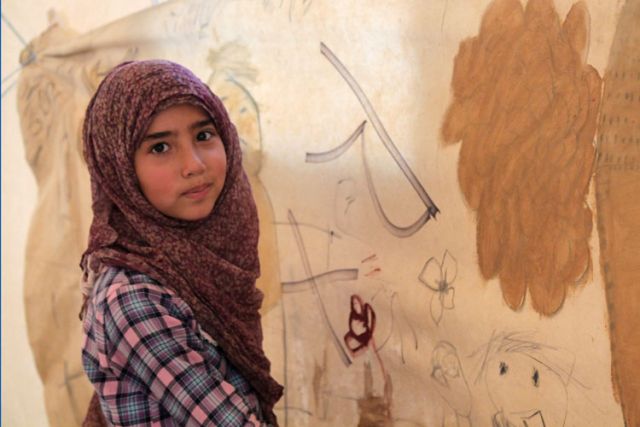 Artists, aid agencies work to help vulnerable Syrian refugee children 