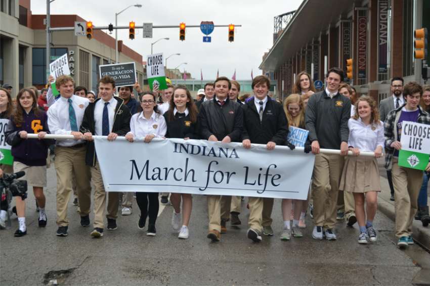 Indiana abortion facility will operate without license until hearing
