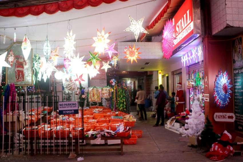 Limit on bank withdrawals dampens Christmas spirit of Christians in India