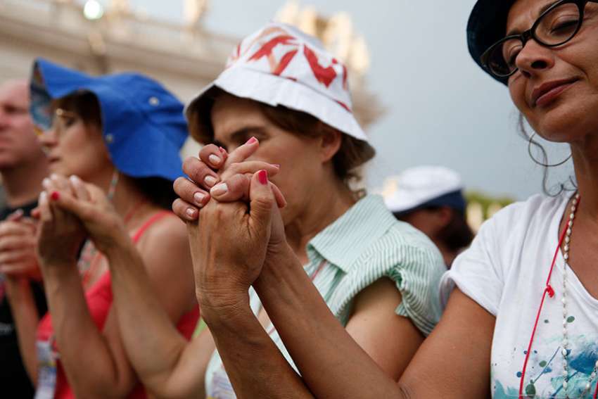 Pope plans Pentecost celebrations with charismatics, Pentecostals