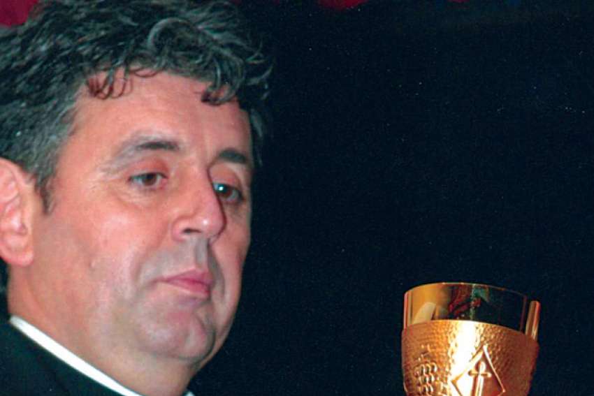 Priest convicted of fraud, theft returns to Ottawa ministry