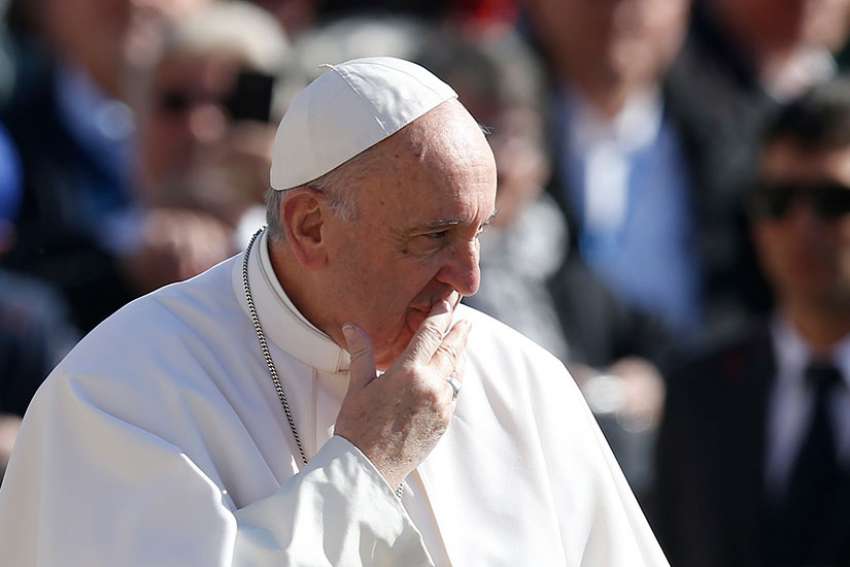 Shady business deals that threaten employment a 'grave sin,' Pope says