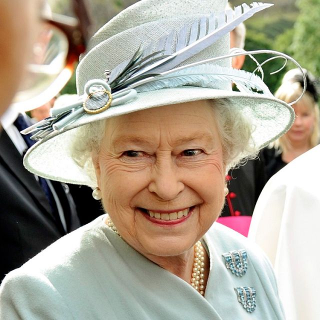 God save our Queen!