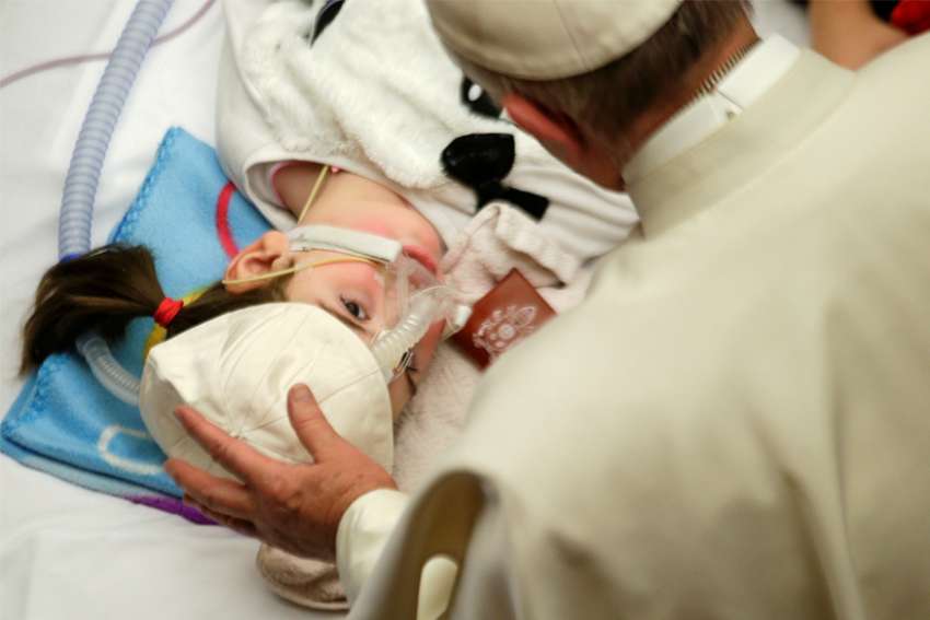 Pope Francis tells health workers to 'uphold truest human right, the right to life'