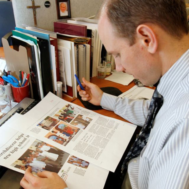 Catholic press combining old, new forms of media to educate, evangelize 