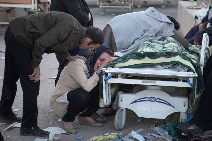 Pope sends condolences after quake kills more than 400 in Iran, Iraq