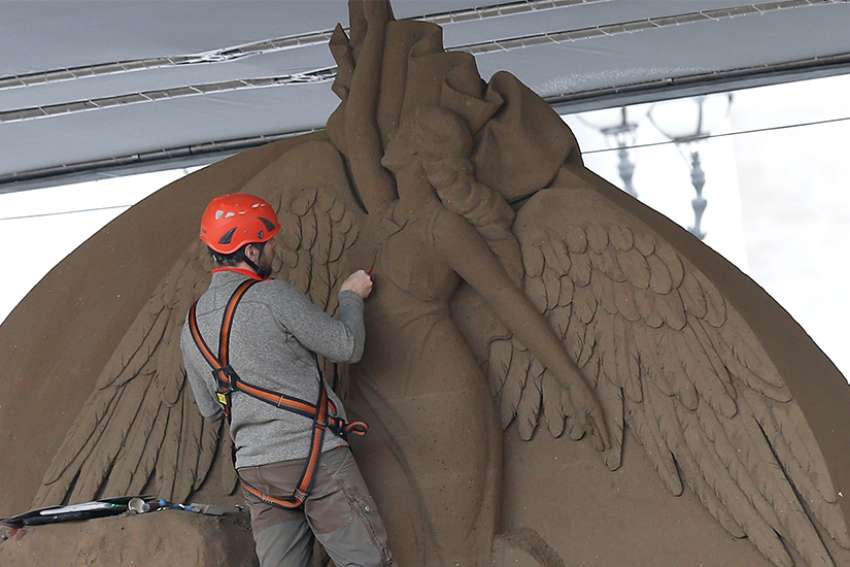 Christmas at the beach: 'Sand Nativity' brings unique style to Vatican