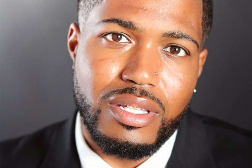 Singer strikes back at those mocking faith