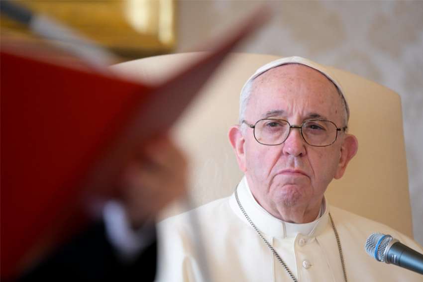 At audience, Pope Francis renews commitment to fight abuse