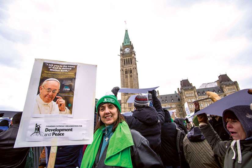 Thousands rally for a ‘Climate of Change’