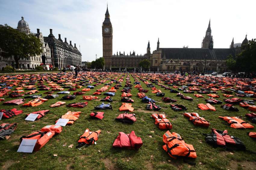 Refugee deaths at sea reach all-time high, U.N. agency reports
