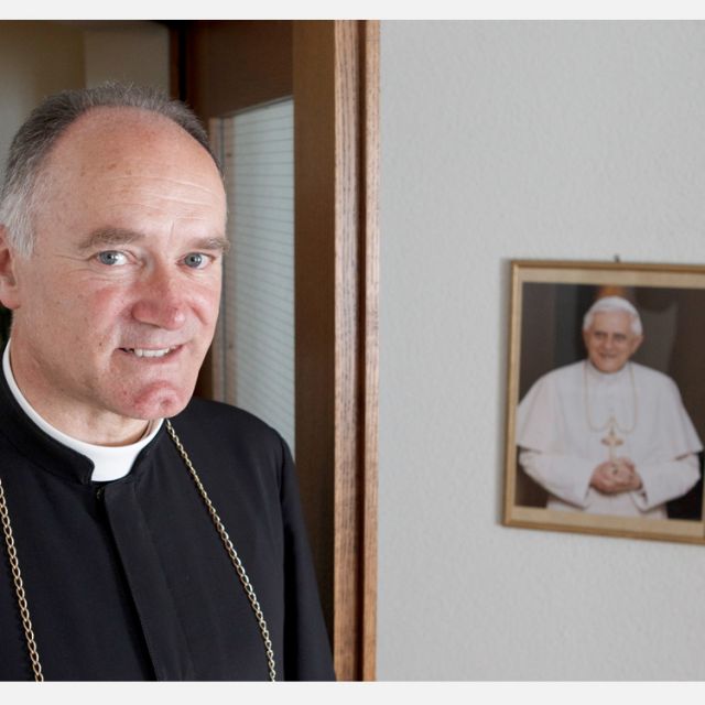 Traditionalist leader says Society of St. Pius X could divide over unity with Rome 
