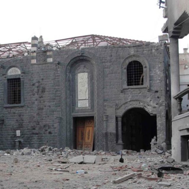 Pope sends cardinals to Syria to promote peace, show solidarity 