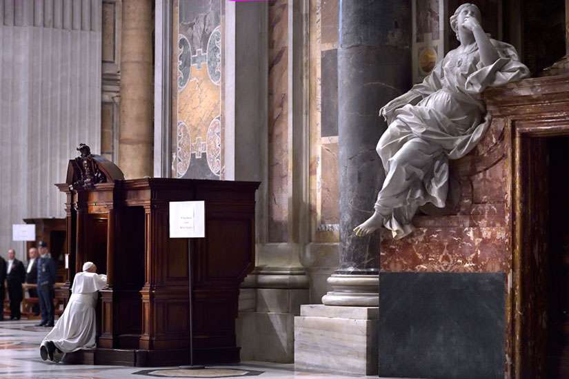 In Holy Year, Pope wants to share experience of mercy he had as teen