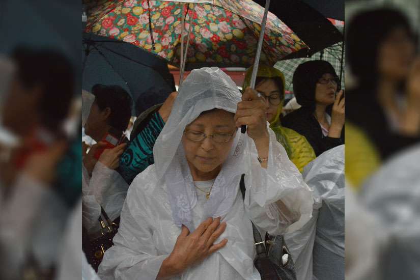 At Christmas, Korean cardinal prays for reunification, ferry victims