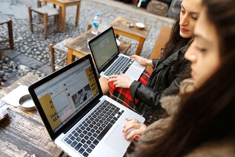 Cyberspace mined for next generation of religious