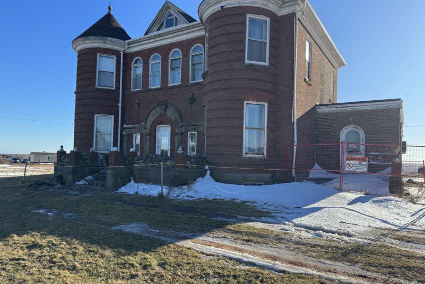 Stonemason resurrects P.E.I. rectory