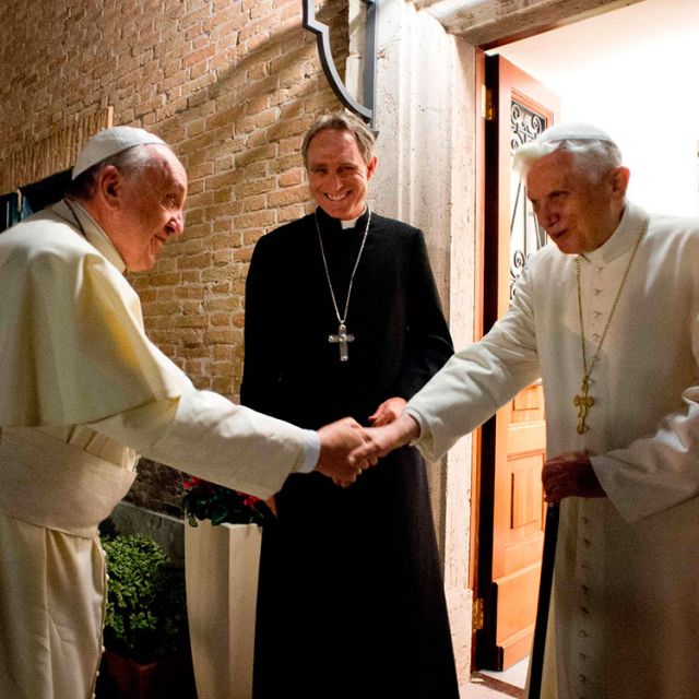 Retired Pope Benedict visits Pope Francis for lunch