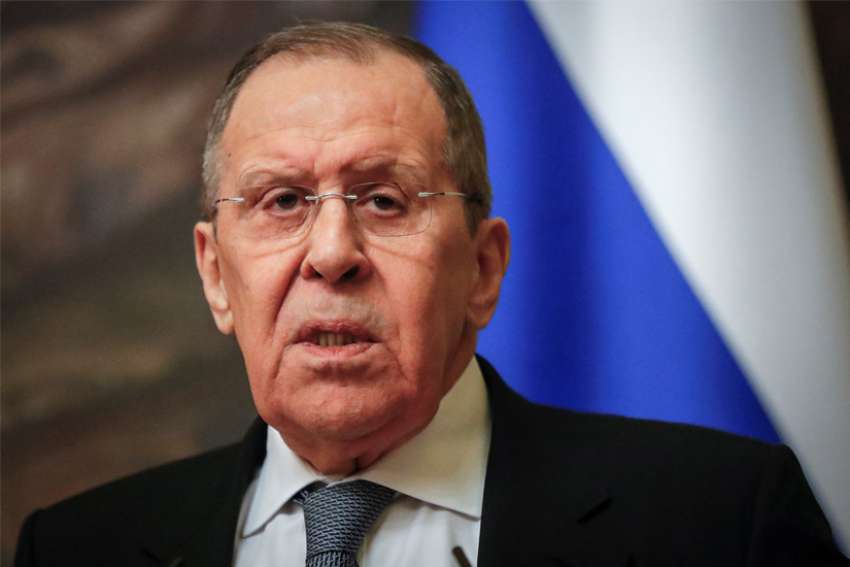 Vatican secretary of state speaks with Russian foreign minister