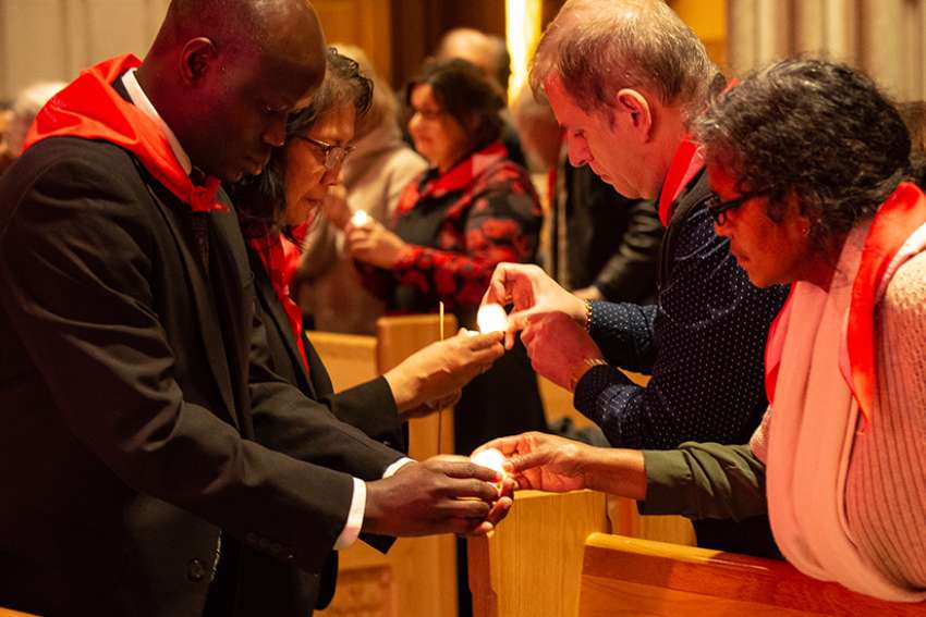 Red Wednesday shines light on persecuted Christians
