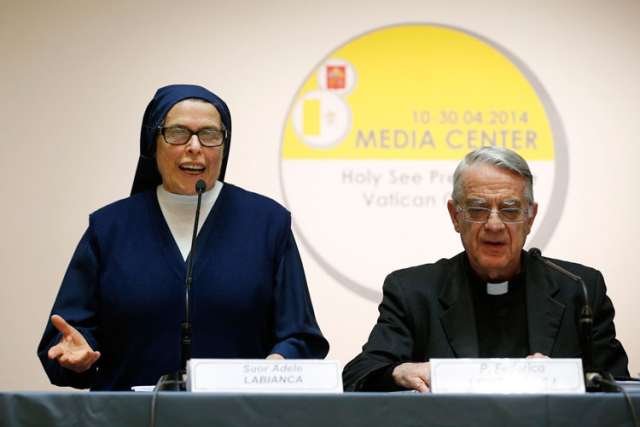 Women recount the stories of healing through intercession of popes