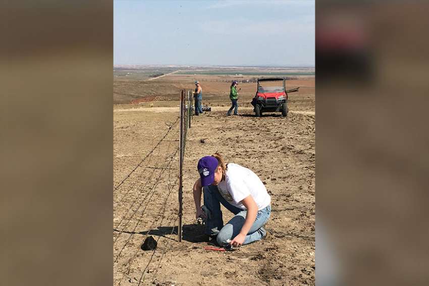Kansas family among first to aid fellow farmers affected by wildfires