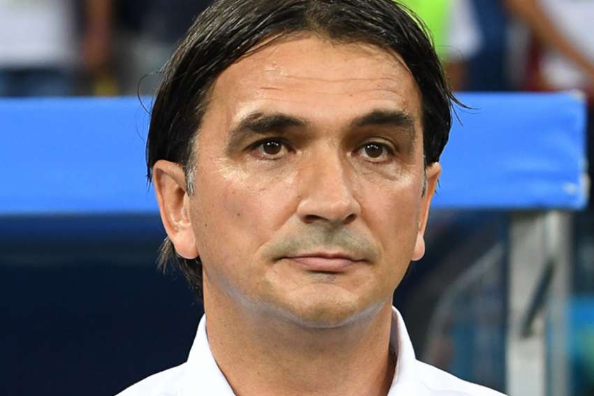 Croatia's head football coach clings to rosary on the way to World Cup championship game