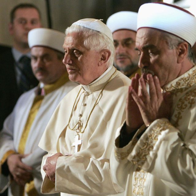Pope Benedict saw Jews, Muslims as allies in defending belief in God 
