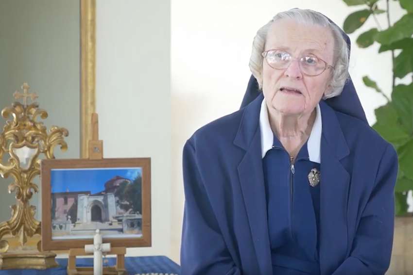 Nun involved with Katy Perry real estate dispute dies in court