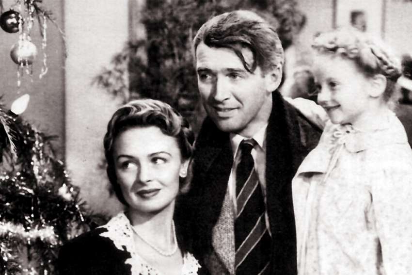 Lights, camera ... and holiday cheer: The best of Christmas spirit on film
