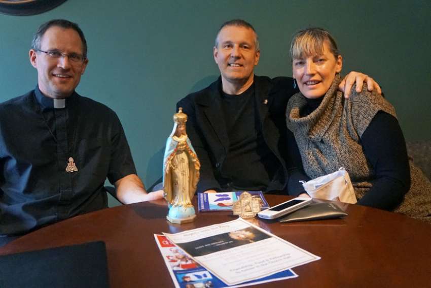 Priest encourages parish to make Marian consecration at Christmas